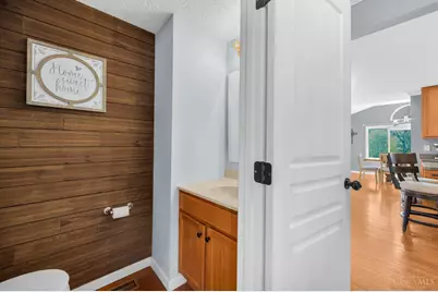 4817 Kleeman Green Drive, Cincinnati, OH 45211 - Photo 20