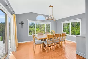 4817 Kleeman Green Dr, Cincinnati, OH 45211 - Photo 14