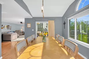 4817 Kleeman Green Dr, Cincinnati, OH 45211 - Photo 16