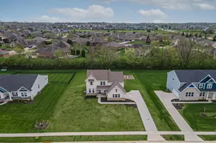 728 Harvest Ln, Washington Twp, OH 45458 - Photo 48