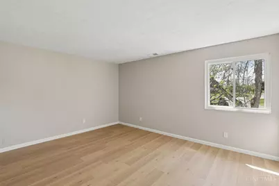 1000 E Crescentville Road, West Chester, OH 45246 - Photo 20