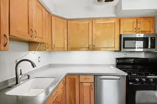 1472 Larrywood Ln, Cincinnati, OH 45224 - Photo 8