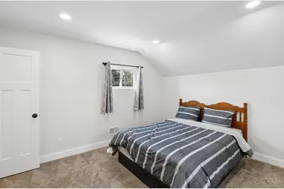 582 Greenwell Avenue, Delhi Township, OH 45238 - Photo 12