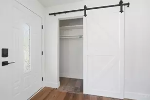 5695 Antoninus Dr, Green Township, OH 45238 - Photo 8