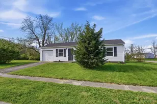 9917 Capstan Dr, Colerain Township, OH 45251 - Photo 4