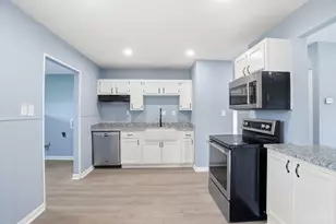 9917 Capstan Dr, Colerain Township, OH 45251 - Photo 10