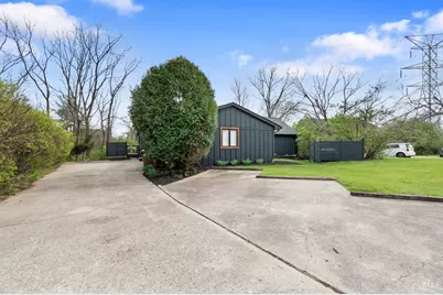 10228 Hightower Court, Montgomery, OH 45249 - Photo 6