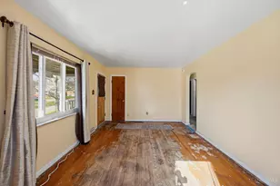 1720 Marilyn Ln, Cincinnati, OH 45231 - Photo 10