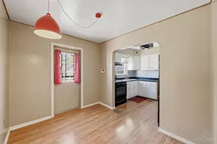 1720 Marilyn Ln, Cincinnati, OH 45231 - Photo 8