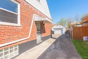 1720 Marilyn Ln, Cincinnati, OH 45231 - Photo 4