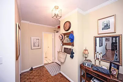 2444 Madison Road #1811, Cincinnati, OH 45208 - Photo 8