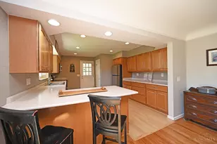 8851 Roundhill Rd, Sycamore Township, OH 45236 - Photo 6