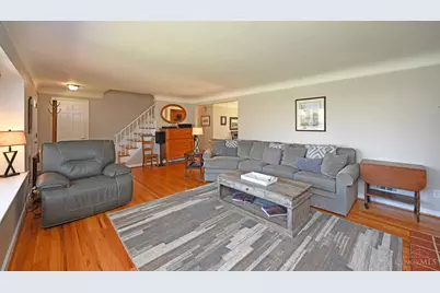 8851 Roundhill Road, Sycamore Township, OH 45236 - Photo 4