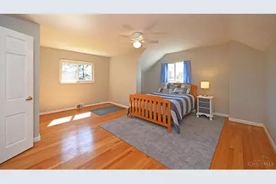 8851 Roundhill Road, Sycamore Township, OH 45236 - Photo 20