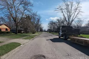 321 E Eppington Dr, Dayton, OH 45426 - Photo 4