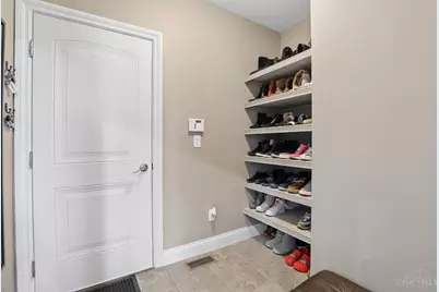 431 Trailview Court, Cincinnati, OH 45244 - Photo 24