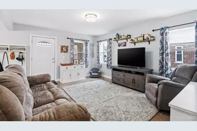 1844 Greenbriar Place, Cincinnati, OH 45237 - Photo 4