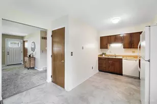 1961 Rollins Dr, Loveland, OH 45140 - Photo 10