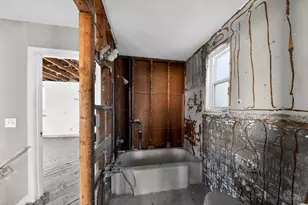 1608 Miramar Ct, Cincinnati, OH 45237 - Photo 10