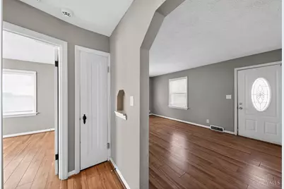 1893 Ashbrook Drive, Cincinnati, OH 45238 - Photo 8