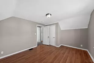 1893 Ashbrook Dr, Cincinnati, OH 45238 - Photo 22