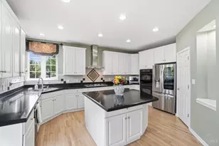 7554 Burton Dr, Liberty Township, OH 45044 - Photo 10