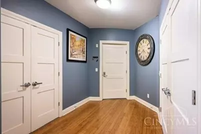 1326 Vine Street #G, Cincinnati, OH 45202 - Photo 4