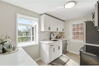 4152 Paxton Woods Drive, Cincinnati, OH 45209 - Photo 12