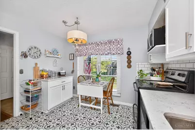 10888 Ponds Lane, Sycamore Township, OH 45242 - Photo 8