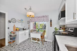 10888 Ponds Ln, Sycamore Township, OH 45242 - Photo 8