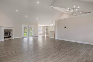 177 Kings Way, Union Township, OH 45036 - Photo 4