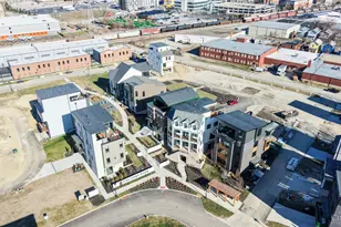 2933 Iron Oak Ct, Cincinnati, OH 45209 - Photo 4