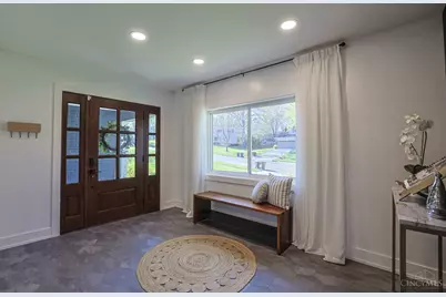 7212 Crinstead Court, Madeira, OH 45243 - Photo 4