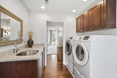 151 Ritchie Avenue, Wyoming, OH 45215 - Photo 32