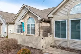 2133 Willow Run Cir, Mad River Twp, OH 45323 - Photo 2