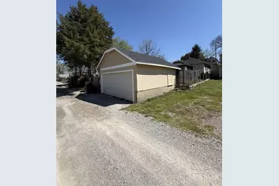 1681 Kahn Avenue, Hamilton, OH 45011 - Photo 6