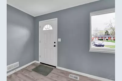 1034 W Kemper Road, Forest Park, OH 45240 - Photo 8