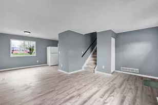 1034 W Kemper Rd, Forest Park, OH 45240 - Photo 12