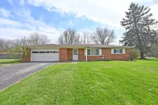 8703 Vicbarb Ln, Anderson Township, OH 45244 - Photo 1