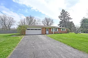 8703 Vicbarb Ln, Anderson Township, OH 45244 - Photo 2