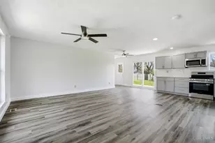 6 Fairborn Ct, Hamilton, OH 45013 - Photo 2