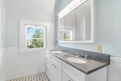 2944 Fairfield Avenue, Cincinnati, OH 45206 - Photo 30