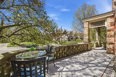 2944 Fairfield Avenue, Cincinnati, OH 45206 - Photo 6