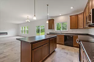 1327 Granite Dr, Union Township, OH 45103 - Photo 4