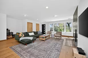 439 Hidden Valley Ln, Wyoming, OH 45215 - Photo 6