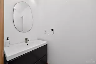 439 Hidden Valley Ln, Wyoming, OH 45215 - Photo 12