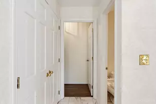 535 Rollingrock Ln, Anderson Township, OH 45255 - Photo 10