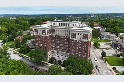 3900 Rose Hill Avenue #301A, Cincinnati, OH 45229 - Photo 2