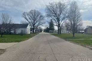 2020 Wilding Ave, Harrison Twp, OH 45414 - Photo 4