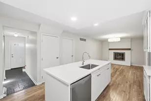 1405 Holman View Dr, Wyoming, OH 45215 - Photo 18